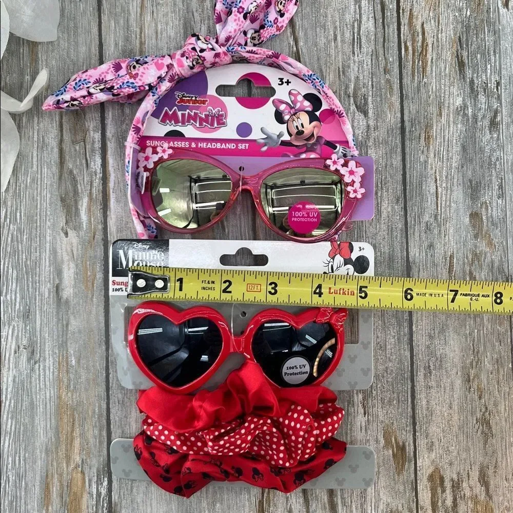 Disney Minnie Mouse Red and Pink Accessory Set